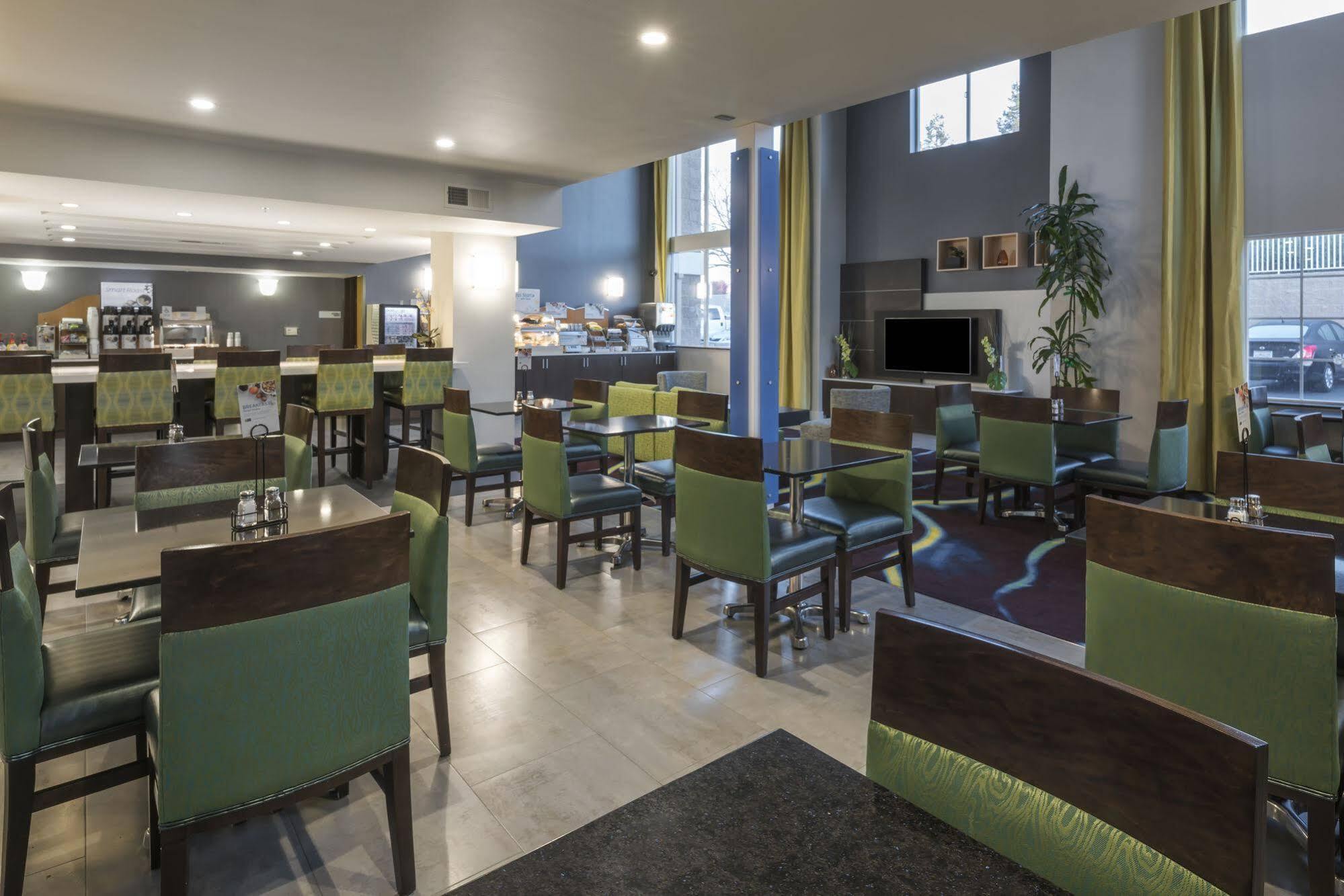 Holiday Inn Express Hotel & Suites Livermore By Ihg Exterior foto