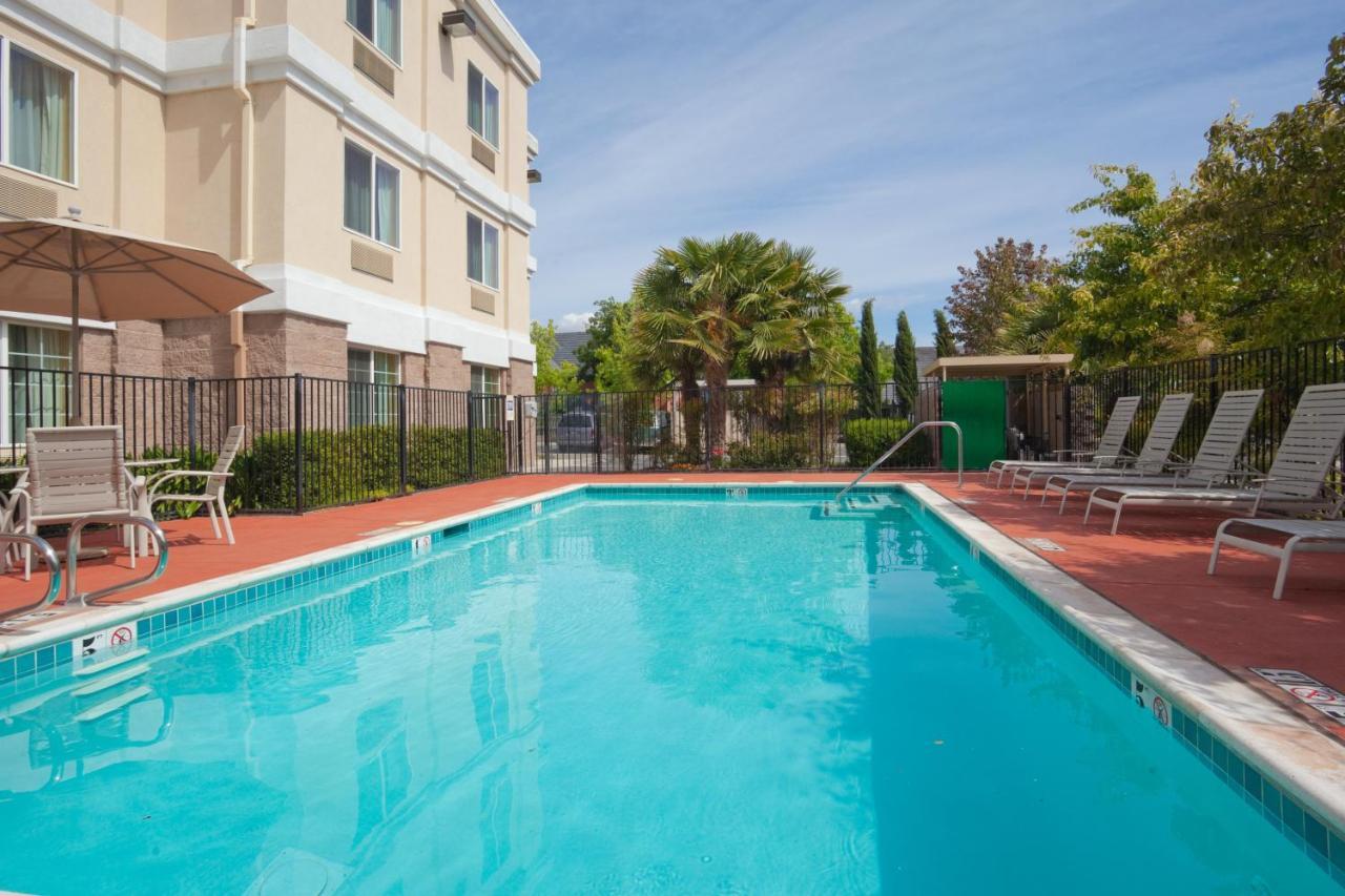 Holiday Inn Express Hotel & Suites Livermore By Ihg Exterior foto